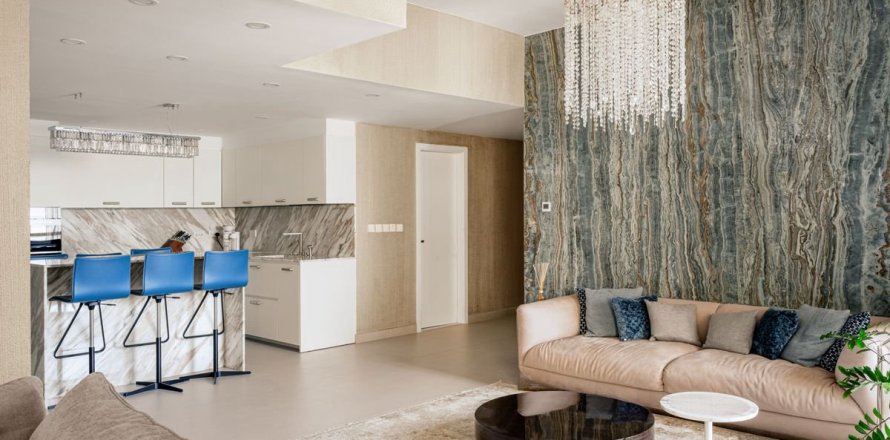 Apartment in Dubai 3 bedrooms, 182.1 sq.m. № 112572