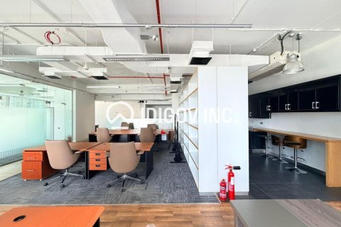 Снять в аренду офис в Бизнес-Бэе, Дубай: 156м², № 95217 - фото 9