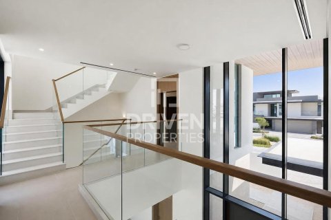 Villa in The Valley, Dubai 4 bedrooms, 907.57 sq.m. № 140481 - photo 9
