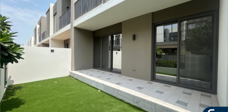 Вилла в Tilal Al Ghaf, Дубай, 3 спальни, 140м², № 74496