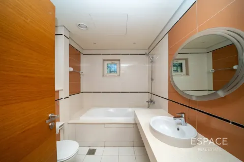 Villa en Quortaj, Al Furjan, Dubai, 3 dormitorios, 283 m², № 122628 - foto 9