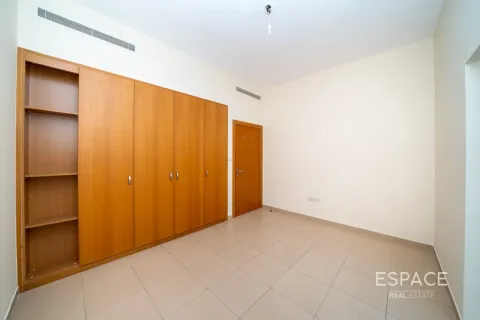 Villa en Quortaj, Al Furjan, Dubai, 3 dormitorios, 283 m², № 122628 - foto 8