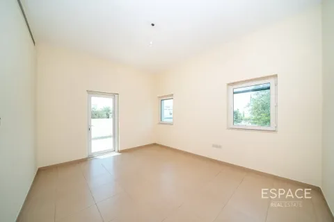 Villa en Quortaj, Al Furjan, Dubai, 3 dormitorios, 283 m², № 122628 - foto 12