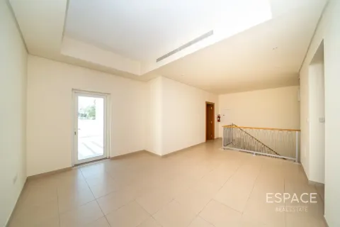 Villa en Quortaj, Al Furjan, Dubai, 3 dormitorios, 283 m², № 122628 - foto 10