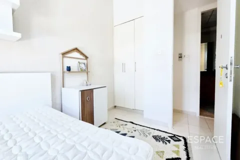 Villa en The Springs, Dubai, 3 dormitorios, 228 m², № 122623 - foto 15