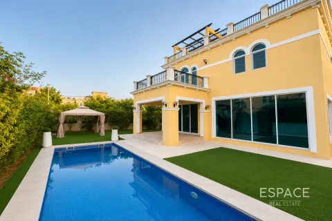 فيلا في Legacy Nova Villas, Jumeirah Park, دبي 4 غرف نوم, 455 م² رقم 122627