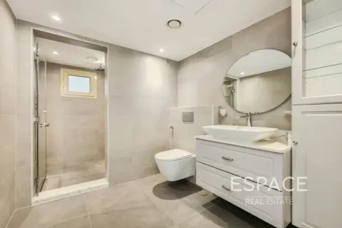 Villa in The Lakes, Dubai 6 bedrooms, 569 sq.m. № 122624 - photo 6