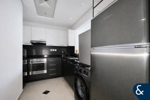 Снять в аренду квартиру в Silverene, Дубай Марина, Дубай: 1 спальня, 77м², № 98172 - фото 3
