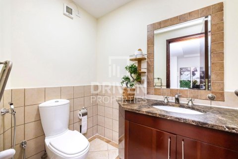 Apartment in Dubai Festival City, Dubai 3 bedrooms, 247.31 sq.m. № 138493 - photo 12
