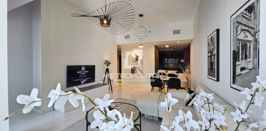 Apartamento en Cayan Tower, Dubai Marina, Dubai, 1 dormitorio, 81 m², № 73067