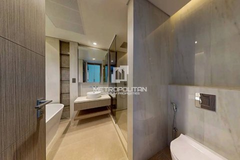 Apartment in Business Bay, Dubai 3 bedrooms, 160 sq.m. № 73064 - photo 20