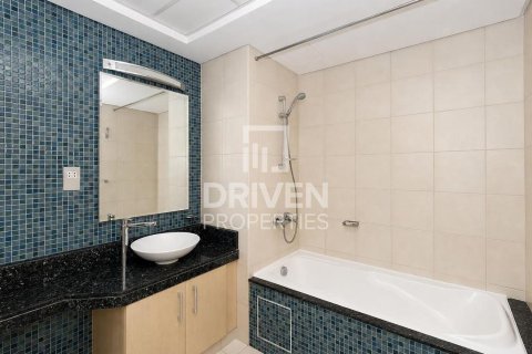 Снять в аренду квартиру в Shoreline Apartments, Пальма Джумейра, Дубай: 2 спальни, 185.53м², № 128557 - фото 19