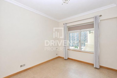 Снять в аренду квартиру в Shoreline Apartments, Пальма Джумейра, Дубай: 2 спальни, 185.53м², № 128557 - фото 8