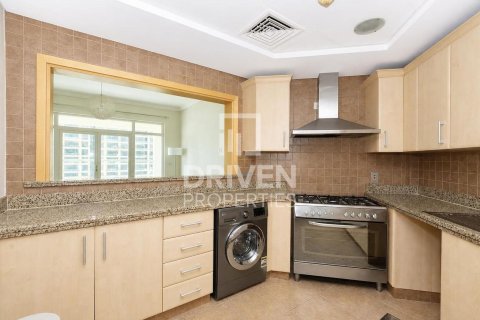 Снять в аренду квартиру в Shoreline Apartments, Пальма Джумейра, Дубай: 2 спальни, 185.53м², № 128557 - фото 12