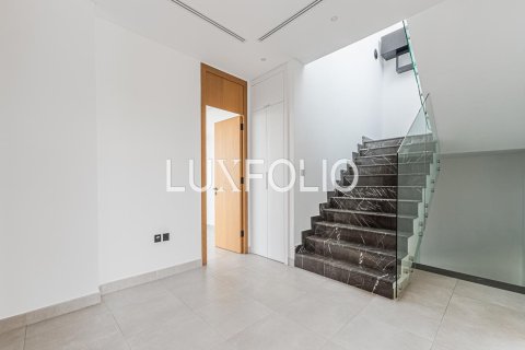 Купить таунхаус в Джумейра Гольф Эстейтс, Дубай: 4 спальни, 322м², № 45677 - фото 13