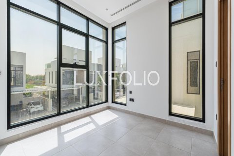 Купить таунхаус в Джумейра Гольф Эстейтс, Дубай: 4 спальни, 322м², № 45677 - фото 14