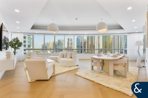 Apartment in Dubai Marina, Dubai 4 bedrooms, 224 sq.m. № 75158