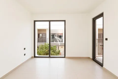 Снять в аренду таунхаус в Tilal Al Ghaf, Дубай: 3 спальни, 143м², № 99879 - фото 15