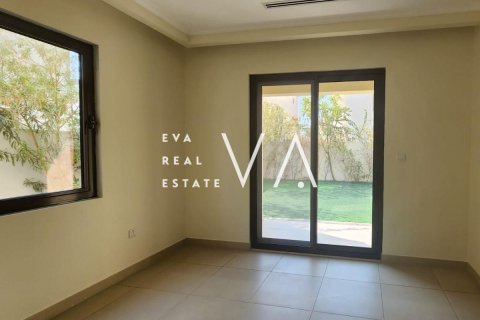 Villa in Dubai 5 bedrooms, 431.99 sq.m. № 52727 - photo 5