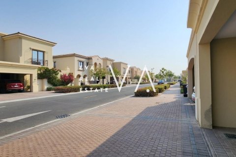 Villa in Dubai 5 bedrooms, 431.99 sq.m. № 52727 - photo 20