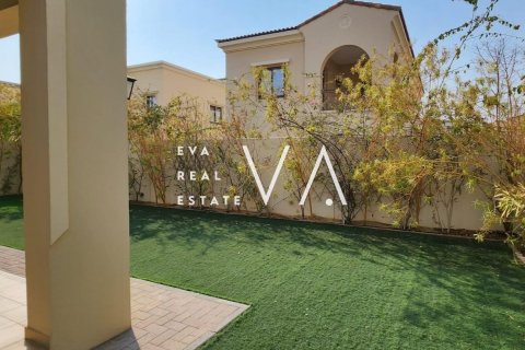 Villa in Dubai 5 bedrooms, 431.99 sq.m. № 52727 - photo 19