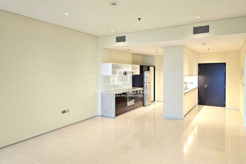 Apartment in Sheikh Zayed Road, Dubai 2 bedrooms, 122 sq.m. № 14730 - photo 2