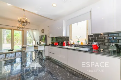 Villa en Saheel, Arabian Ranches, Dubai, 3 dormitorios, 299 m², № 122443 - foto 7