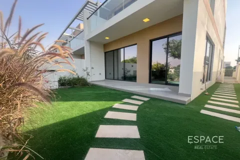 Townhouse in DAMAC Hills (Akoya by DAMAC), Dubai 4 bedrooms, 191 sq.m. № 122441