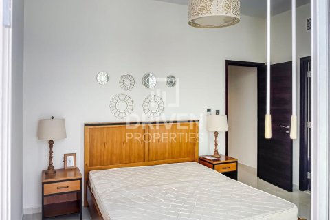 Villa à Dubai, 4 chambres, 151.8 m², № 136587 - photo 2