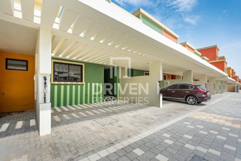Townhouse in Damac Lagoons, Dubai 4 bedrooms, 145.49 sq.m. № 136585