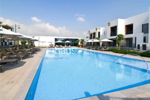 Townhouse in Arabian Ranches 3, Dubai 3 bedrooms, 208 sq.m. № 43792 - photo 7