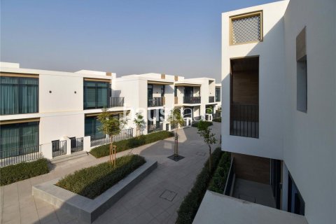 Townhouse in Arabian Ranches 3, Dubai 3 bedrooms, 208 sq.m. № 43792 - photo 15