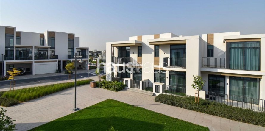 Townhouse in Arabian Ranches 3, Dubai 3 bedrooms, 208 sq.m. № 43792