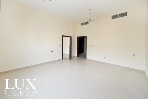 Снять в аренду виллу в Al Barsha 1, Аль-Барша, Дубай: 5 спален, 354м², № 46461 - фото 13