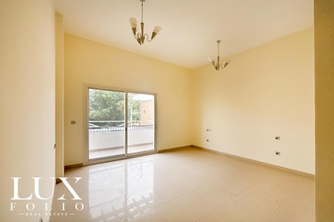 Снять в аренду виллу в Al Barsha 1, Аль-Барша, Дубай: 5 спален, 354м², № 46461 - фото 3