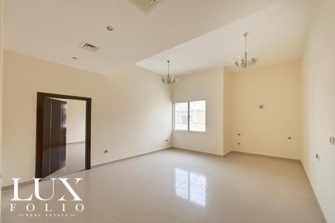 Снять в аренду виллу в Al Barsha 1, Аль-Барша, Дубай: 5 спален, 354м², № 46461 - фото 5