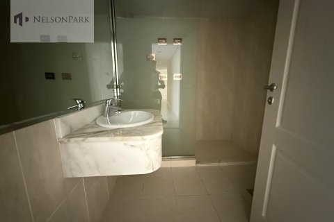 Снять в аренду квартиру в Sheikh Zayed Road, Дубай: 2 спальни, 139.4м², № 10484 - фото 11