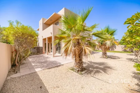 Villa en Saheel, Arabian Ranches, Dubai, 3 dormitorios, 309 m², № 122811 - foto 2