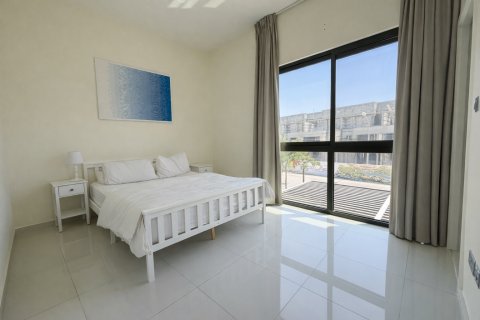 Townhouse in Dubai 3 bedrooms, 152 sq.m. № 139585 - photo 18
