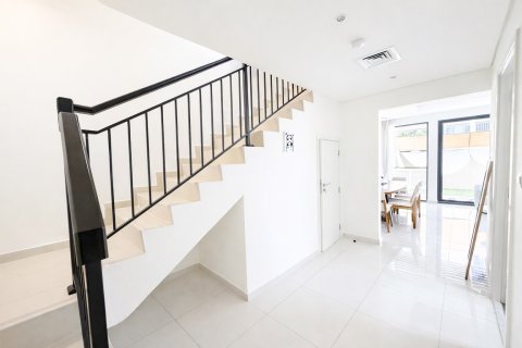 Townhouse in Dubai 3 bedrooms, 152 sq.m. № 139585 - photo 7