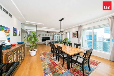 Apartment in Dubai 4 bedrooms, 333 sq.m. № 139583 - photo 5