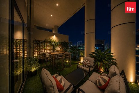 Apartment in Dubai 4 bedrooms, 333 sq.m. № 139583 - photo 2