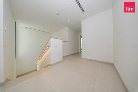 Снять в аренду таунхаус в Джабаль-Али, Дубай: 3 спальни, 240.6м², № 124999 - фото 3