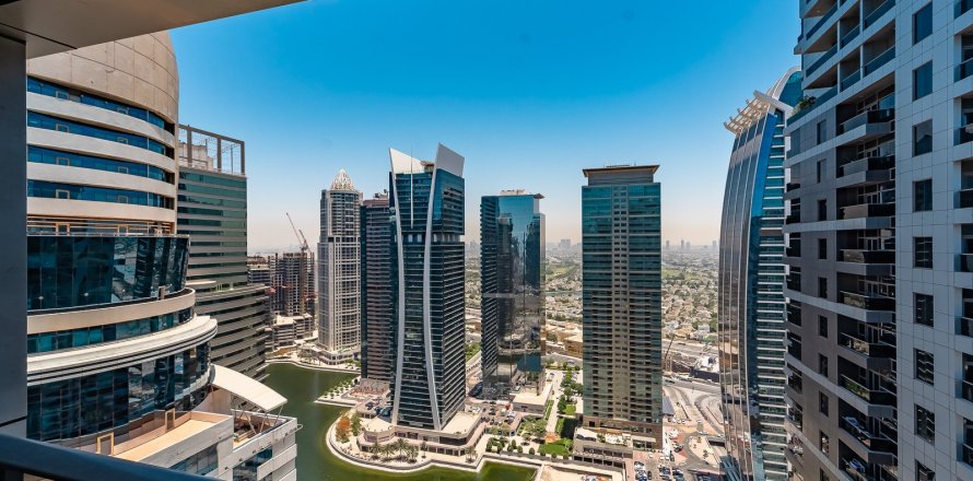 Квартира в Jumeirah Islands, Дубай, 3 спальни, 200м², № 139684