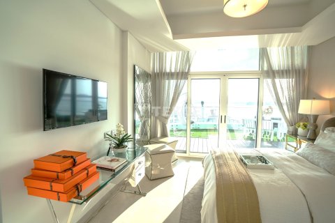 Appartement à Palm Jumeirah, Dubai, 1 chambre, 112 m², № 104649 - photo 7