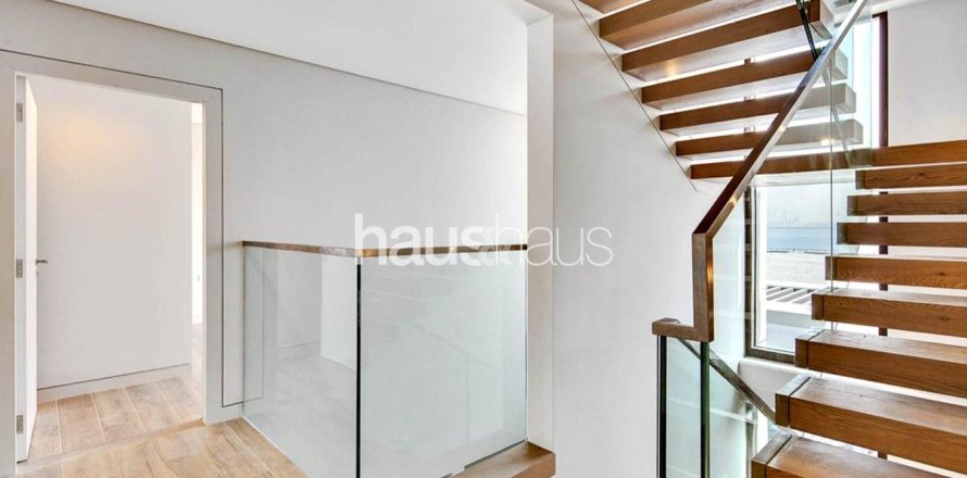 Villa in Jumeirah Bay Island, Jumeirah, Dubai 5 bedrooms, 540 sq.m. № 45079