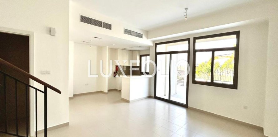 تاون هاوس في Town Square, دبي 3 غرف نوم, 188 م² رقم 46345