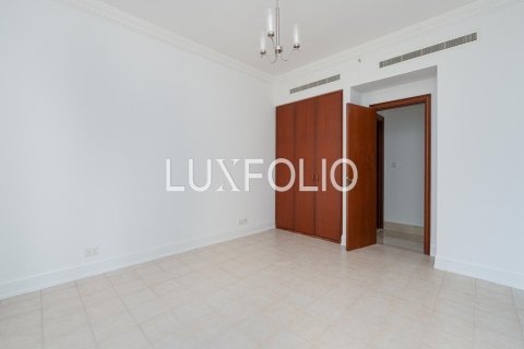 Снять в аренду квартиру в Emaar 6 Towers, Дубай Марина, Дубай: 2 спальни, 159м², № 46342 - фото 15