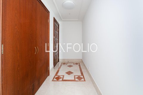 Снять в аренду квартиру в Emaar 6 Towers, Дубай Марина, Дубай: 2 спальни, 159м², № 46342 - фото 12