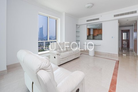 Снять в аренду квартиру в Emaar 6 Towers, Дубай Марина, Дубай: 2 спальни, 159м², № 46342 - фото 4